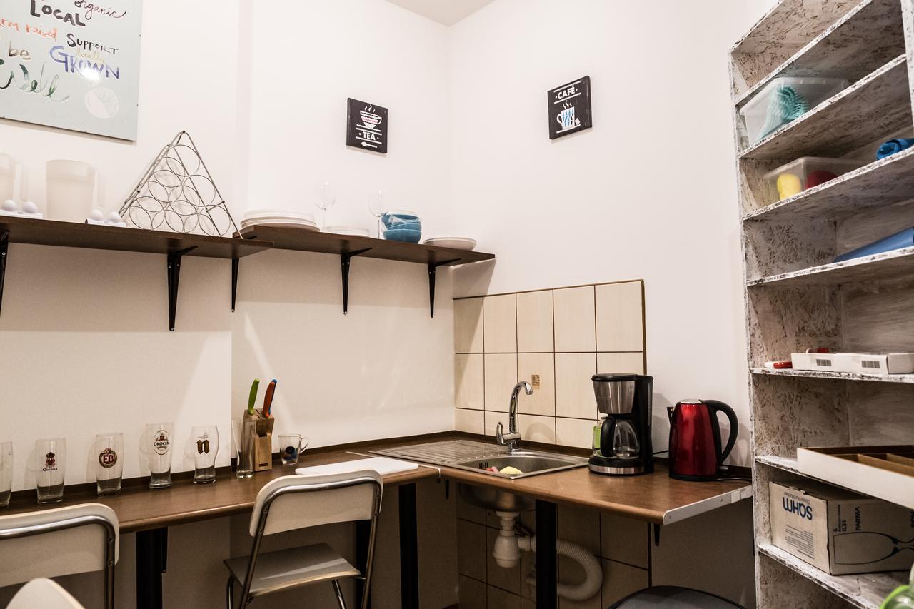Flyfly Hostel , Darmowy Parking , Rezerwuj Przez Urzadzenia Mobilne -10 Procent Wrocław Eksteriør bilde