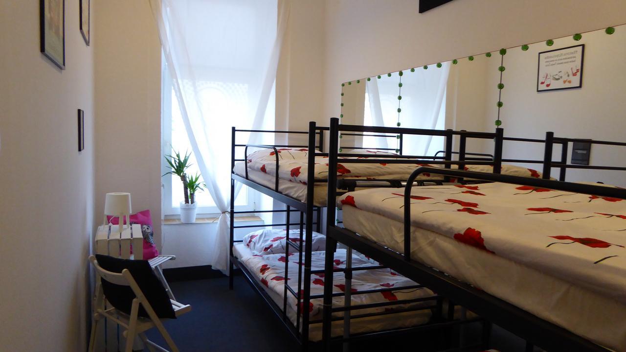 Flyfly Hostel , Darmowy Parking , Rezerwuj Przez Urzadzenia Mobilne -10 Procent Wrocław Eksteriør bilde