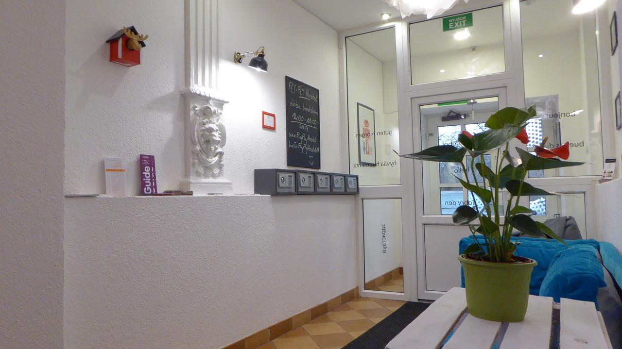 Flyfly Hostel , Darmowy Parking , Rezerwuj Przez Urzadzenia Mobilne -10 Procent Wrocław Eksteriør bilde